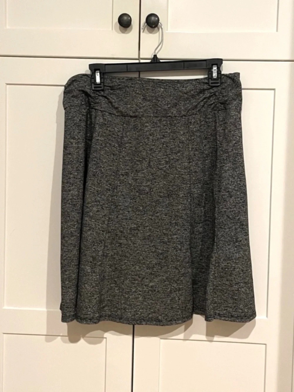 Women's Athleta Gray Skirt Size Large